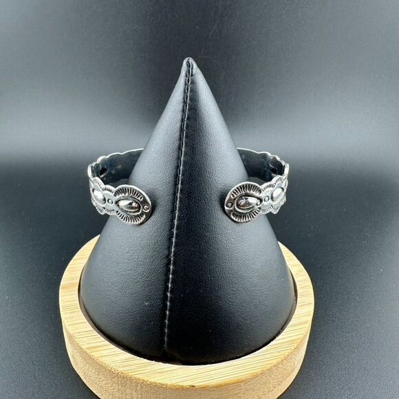 Kingman Pink Dahila Oyster Turquoise Sterling Silver Jewelry Bracelet Cuff 6 3/4